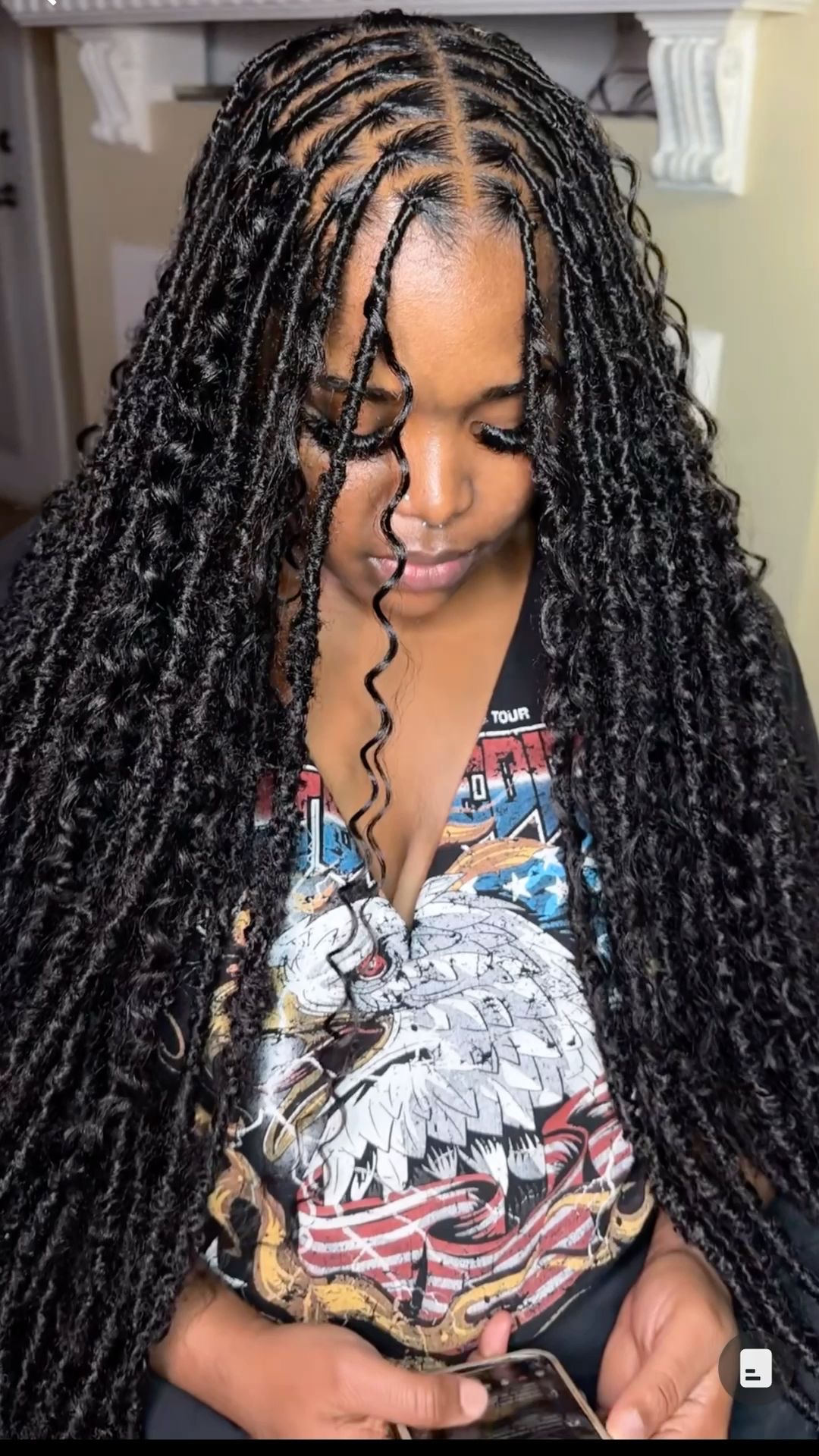 Smedium distressed locs